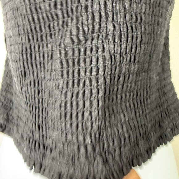 Steve Madden Women's Black Smocked Crop Top Sleeveless Stretch Size Large NWT - Picture 5 of 9